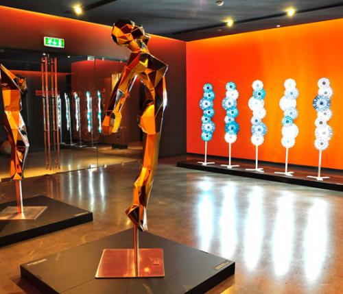 Arte e oggetti di design in mostra al Nhow Hotel di Milano