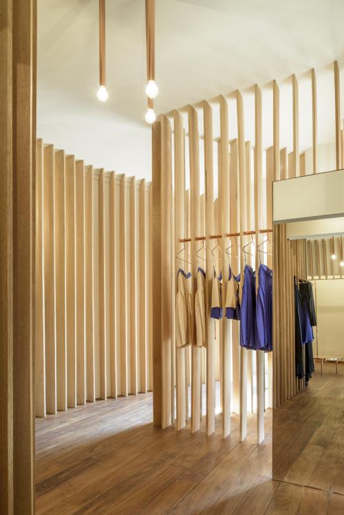 ZELLER & MOYE completed store for SANDRA WEIL in Mexico City