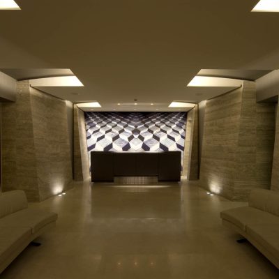 2HALL.jpg