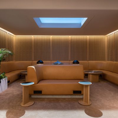 CoeLux_QantasLoungeSingapore_1.jpg
