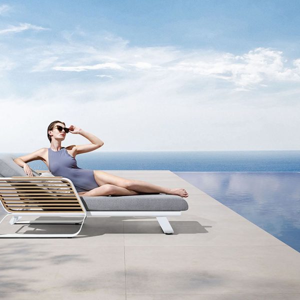 HigoldMilano_SingleSofa_Lounge_04.jpg