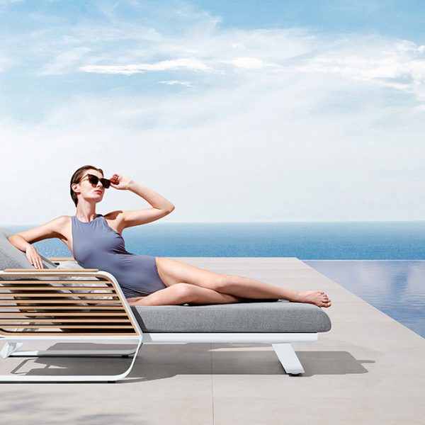 HigoldMilano_Wingcollection_05.jpg