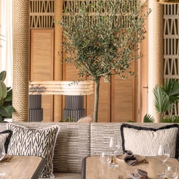 TIDarticles_FENIX Mayfair_Studio WYZE_04