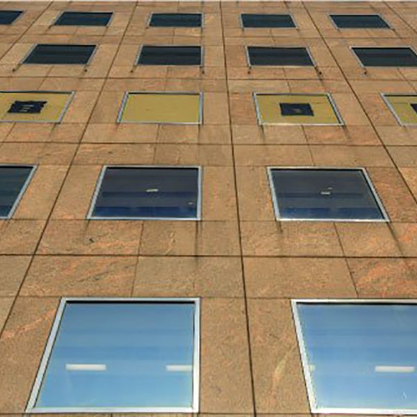TIDarticles_LapellicolaLCDadesivarivoluzionailconcettodivetrataancheinterminididesign_03.jpg