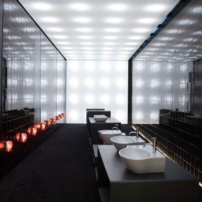 inside-outside.The-stage_HATRIA-CERSAIE-05-1.jpg