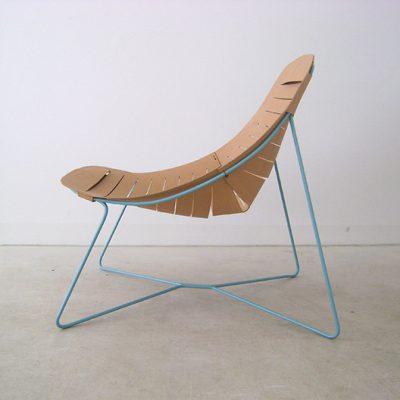 leatherchair_side5093185.jpg