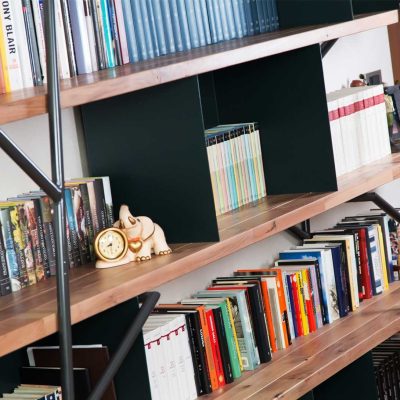 logshelf_libreria_bookshelf_l-ving_3-24d5df58ba.jpg